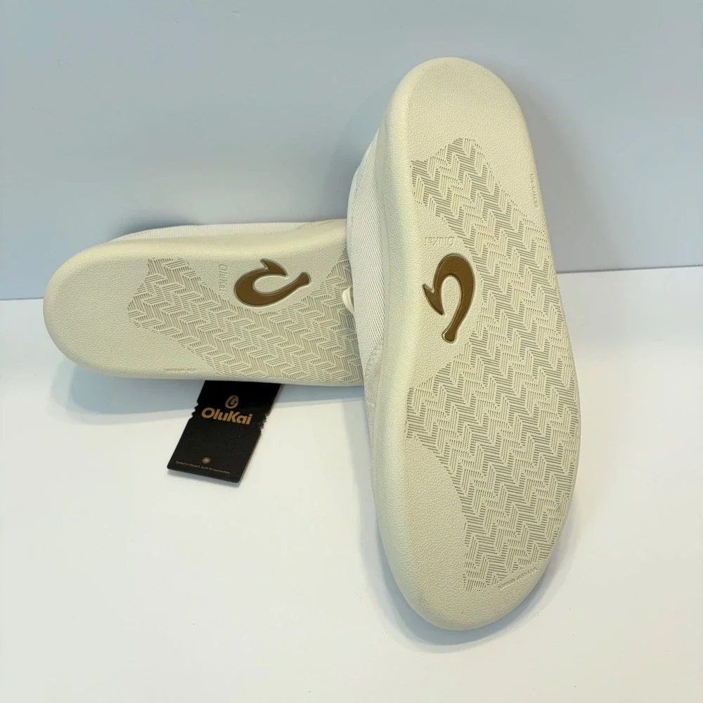 NEW OluKai Punini Mens White Sand Mesh Suede Drop-In Heel Sneakers  10.5M Casual